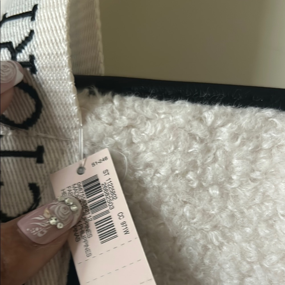Victoria's Secret Black and White Tote Bag - Picture 3 of 5